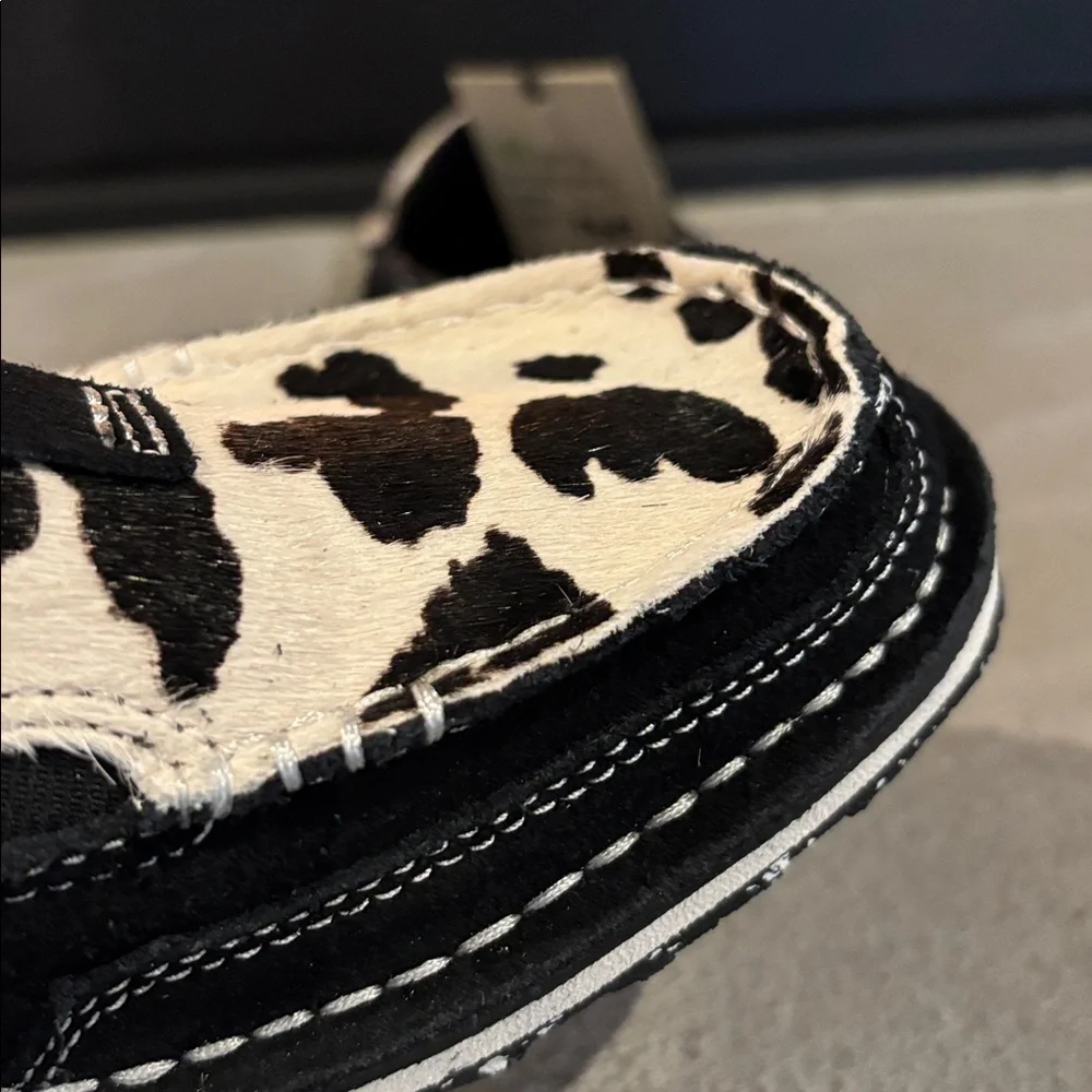 Ariat Cruiser Black Suede Black & White Hair On - Picture 6 of 10